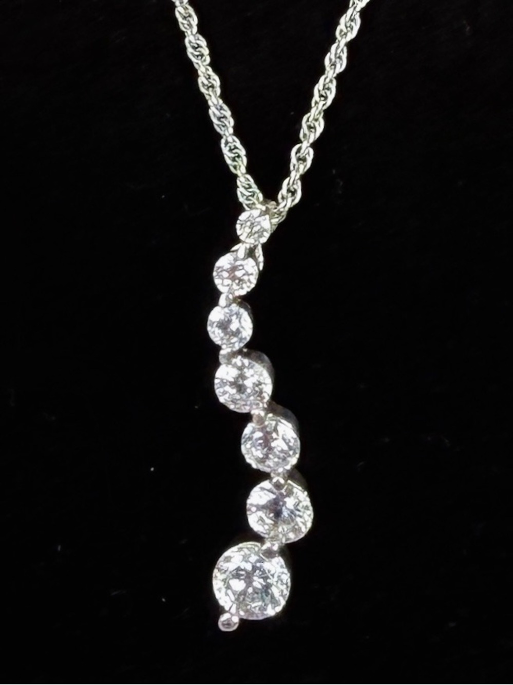 Silver Tone Graduated Clear Faceted Stone Drop Pendant Necklace Elegant Bridal